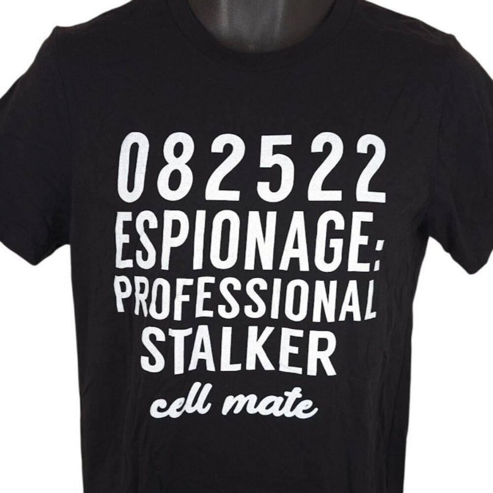 Professional Stalker T Shirt Mens Size Medium Black Espionage Cell Mate